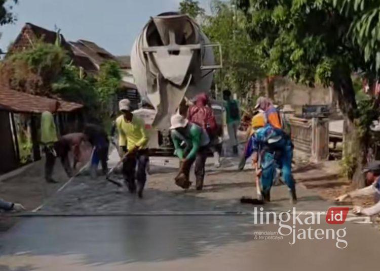 DPRD Pati Koordinasi dengan DPUTR, Jalan Rusak di Godo Segera Ditangani 25 Pembangunan infrastruktur jalan di Pati. (Lingkarjateng.id)