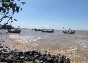 Akses Sandar Kapal Terkendala, Nelayan Banyutowo Pati Minta Dibangunkan Jembatan