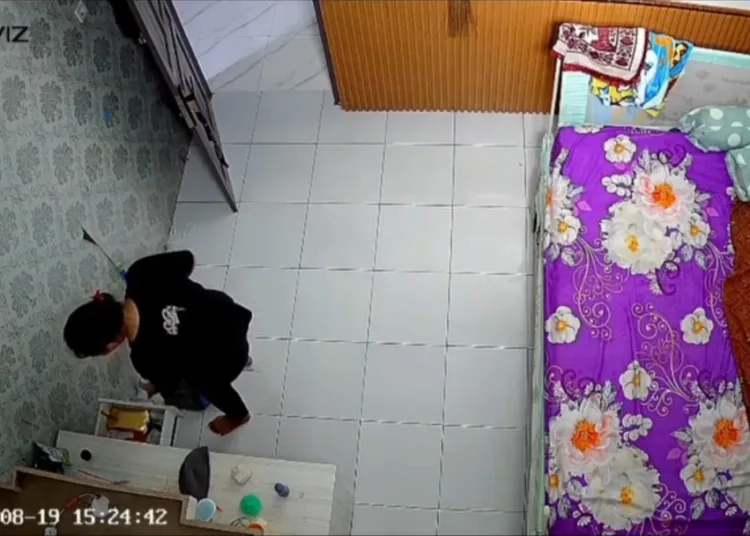 Tangkapan layar CCTV milik pemilik rumah. Foto : Dok.pribadi/ Lingkar