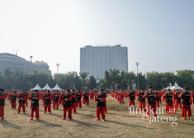 Jateng Tuan Rumah Muktamar Tapak Suci, Ahmad Luthfi Dukung Pencak Silat Jadi Sarana Bangun Karakter Bangsa 25 Pembukaan Muktamar XVI Tapak Suci Putera Muhammadiyah di kawasan Simpang Lima, Kota Semarang, Sabtu, 8 Agustus 2026. (Dok for Lingkarjateng.id)