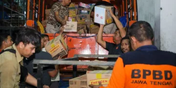 BPBD Jawa Tengah menyiapkan pengiriman bantuan untuk korban gempa di NTT, Senin, 31 Agustus 2026. (Humas Pemprov Jateng/Lingkarjateng.id)