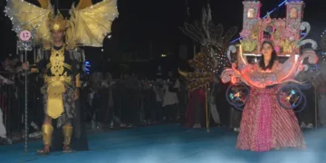 Sejumlah peserta mengikuti Batang Night Carnival dalam rangka Memperingati HUT Ke-81 RI di Jalan Veteran Batang, Kabupaten Batang, Sabtu malam, 22 Agustus 2026. (Humas Pemkab Batang/Lingkarjateng.id)