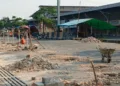 Area parkir Pasar Sidomakmur Blora diperluas. (Eko Wicaksono/Lingkarjateng.id)
