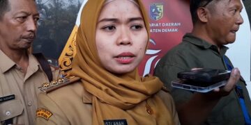 Pemkab Demak Pastikan Tak Ada Pemutusan Kontrak PPPK, Begini Kata Bupati 10 Bupati Demak, Eisti'anah. (M. Burhanuddin Aslam/Lingkarjateng.id)