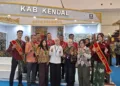 Bupati Kendal, Dyah Kartika Permanasari, mengunjungi stand Kabupaten Kendal di ajang AOE di ICE BSD, Tangerang, Banten, Kamis, 27 Agustus 2026. (Anik Kustiani/Lingkarjateng.id)