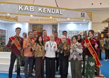Tak Hanya Batik, Kerupuk Petis Khas Kendal Juga Tarik Minat Pengunjung AOE 2026