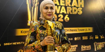 Bupati Kendal, Dyah Kartika Permanasari, menerima penghargaan Pemimpin Daerah Awards 2026 di Jakarta, Kamis, 27 Agustus 2026. (Lingkarjateng.id)