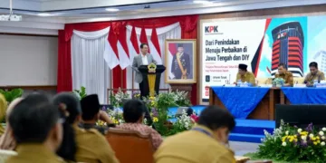Wakil Ketua KPK Johanis Tanak dalam rapat koordinasi Strategi Pencegahan Korupsi Berbasis Pemetaan Risiko pada Area Strategis Pemerintahan Daerah di Aula Kantor Gubernur Jawa Tengah pada Kamis, 20 Agustus 2026. (dok for Lingkarjateng.id)