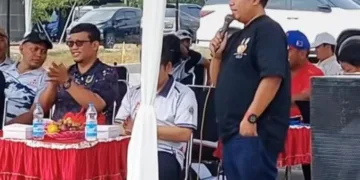 Ketua Komisi D DPRD Pati Teguh Bandang Waluyo (kanan) saat menghadiri pembukaan turnamen woodball bersama Dinas Olahraga Pat awal Agustus 2026 lalu. (Dok. Pribadi/Lingkarjateng.id)