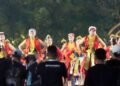 Suasana pertunjukan kesenian dalam karnaval budaya Adhiloka peringatan hari jadi ke-703 Kabupaten Pati di Alun-Alun Simpang Lima pada Sabtu, 8 Agustus 2026. (dok for Lingkarjateng.id)