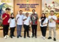 Kepala Disparekraf Jateng, Hanung Triyono, berfoto bersama panitia penyelenggara BBTE 2026. (Lingkarjateng.id)