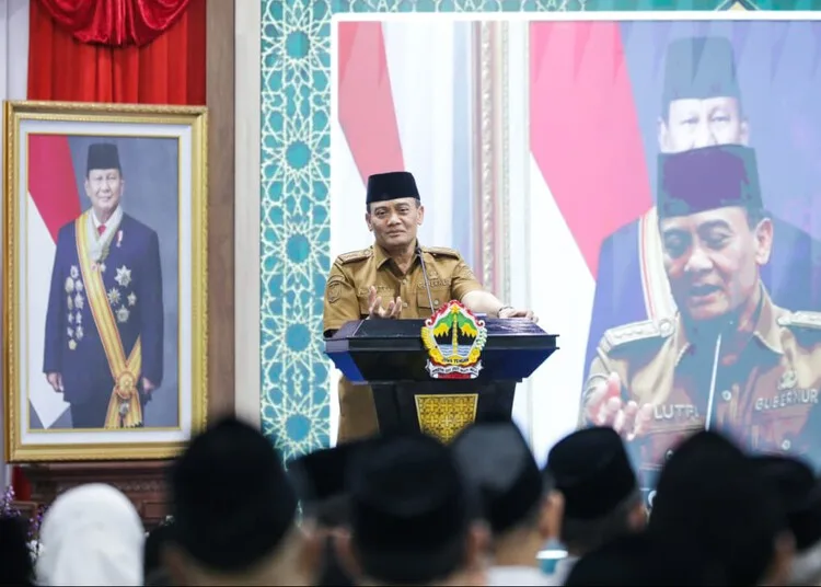 Gubernur Jawa Tengah, Ahmad Luthfi, memberi sambutan dalam pengukuhan Pengurus MUI Provinsi Jawa Tengah masa khidmat 2026-2031 di Gedung Gradhika Bhakti Praja, Semarang, Senin, 24 Agustus 2026. (Humas Pemprov Jateng/Lingkarjateng.id)
