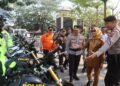 Pemkab Demak Perkuat Kesiapsiagaan Hadapi Kekeringan dan Karhutla 35 Bupati Demak Eisti’anah bersama Kapolres Demak saat melakukan pengecekan sarana prasarana usai apel. Foto : Dok.Polres Demak/Lingkar