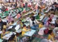 Ribuan Anak-anak TK Pekalongan Bersaing Lomba Mewarnai, UMKM Ikut Ketiban Rejeki 35 Ribuan siswa TK mengikuti lomba mewarnai yang digelar Dinporapar Kabupaten Pekalongan di Objek Wisata Linggo Asri, Kecamatan Kajen, Rabu (12/8/2026). Foto : Fahri Akbar/ Lingkar