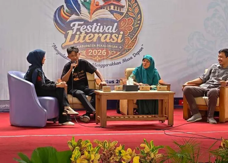 Diskusi : Festival Literasi Kabupaten Pekalongan 2026 dengan tema “Literasi Konservasi Air” di Perpusda Kabupaten Pekalongan, Jumat (21/8/2026). Foto : Fahri Akbar/ Lingkar