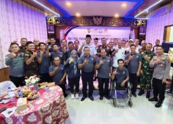 Jaring Potensi Atlet Disabilitas, NPCI Jepara Bakal Perluas Pembinaan 25 Wakil Bupati Jepara Muhammad Ibnu Hajar (berpeci) menghadiri pelantikan pengurus baru National Paralympic Committee Indonesia (NPCI) di Aula Kejaksaan Negeri Jepara pada Selasa, 4 Agustus 2026. (dok for Lingkarjateng.id)
