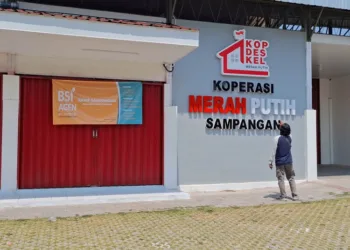 Gerai Koperasi Kelurahan Merah Putih Sampangan di Kota Semarang tutup operasional usai dikosongkan, Kamis, 20 Agustus 2026. (Syahril Muadz/Lingkarjateng.id)