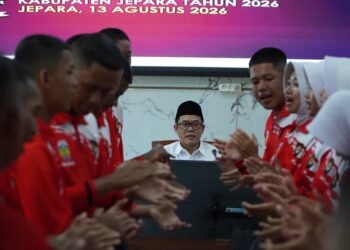 Ketua DPRD Jepara Beri Motivasi 28 Paskibraka HUT RI, Tekankan Disiplin dan Integritas