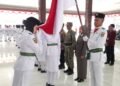 Prosesi pengukuhan 70 anggota Paskibraka di Pendopo Tumenggung Bahurekso Setda Kendal, Jumat, 14 Juli 2026. (Anik Kustiani/Lingkarjateng.id)