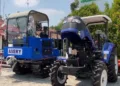Bantuan alsintan berupa traktor roda empat dari pemerintah pusat diserahkan kepada petani di Gedung Pertanian Kecamatan Undaan, Kabupaten Kudus, Senin, 24 Agustus 2026. (Lingkarjateng.id)