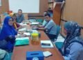 Dinas Perdagangan, Koperasi dan UKM (Disdagkop UKM) Kabupaten Kendal saat memeriksa pengelolaan salah satu koperasi. (dok for Lingkarjateng.id)