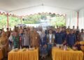 PLN UPT Purwokerto memberikan bantuan TJSLP pemanfaatan Fly Ash and Bottom Ash (FABA) menjadi paving block bagi masyarakat Desa Pesanggrahan, Kecamatan Kesugihan, Kabupaten Cilacap pada Juli 2025. (dok for Lingkarjateng.id)