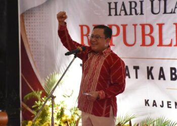 Pelaksana tugas Bupati Pekalongan, Sukirman, menghadiri Resepsi HUT ke-81 Kemerdekaan RI di Pendopo Rumah Dinas Bupati Pekalongan pada Senin, 17 Agustus 2026. (Fahri Akbar/Lingkarjateng.id)