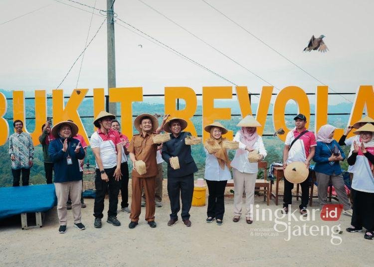 Ubah Lahan Hidup Jadi Produktif Gubernur Jateng Dorong Semua Daerah Punya Revola1