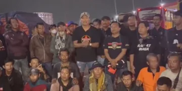 TANGKAPAN LAYAR: Massa asal Kabupaten Pati menyampaikan klarifikasi alasan segera meninggalkan Jakarta usai ditemui pimpinan DPR pada Kamis, 27 Agustus 2026. (dok Instagram paijan.jawi)