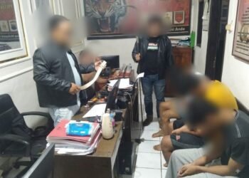 Polsek Bandar mengamankan sejumlah remaja yang diduga hendak melakukan aksi tawuran di wilayah perbatasan Desa Candi dan Desa Wonosegoro, Kecamatan Bandar, Kabupaten Batang, Senin, 17 Agustus 2026. (Dok. Humas Polres Batang/Lingkarjateng.id)