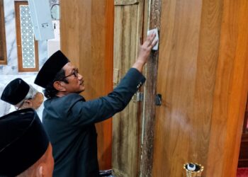 Prosesi penjamasan Soko Guru warisan Wali Songo Masjid Agung Kendal, Sabtu, 1 Agustus 2026. (Dok. Pribadi/Lingkarjateng.id)