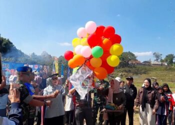 Bupati Tika Resmi Buka KPXC 2026, Jadi Event Pertama Paralayang Internasional di Kendal