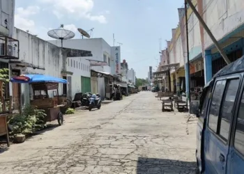 Kawasan pertokoan Plaza Puri Pati. (Lingkarjateng.id)