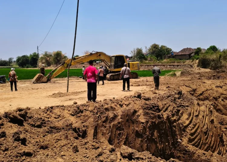 Tim Terpadu Penataan Pertambangan MBLB Jepara bersama Cabang Dinas ESDM Wilayah Kendeng Muria melakukan sidak di beberapa titik pertambangan, pada Kamis (24/9/2026). Foto : Tomi/Lingkar