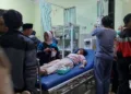 Para korban keracunan menu MBG saat mendaoat perawatan medis. Foto : Dok.Pribadi/Lingkar