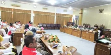 DPRD Kabupaten Batang bersama Pemerintah Kabupaten Batang dalam pembahasan Raperda RTRW fungsi Lahan Pertanian Pangan Berkelanjutan (LP2B) di Batang, belum lama ini. (Antara/Lingkarjateng.id)