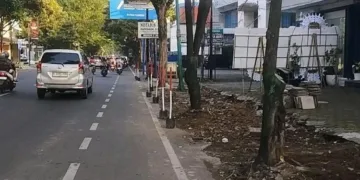 ILUSTRASI: Progres Perbaikan trotoar di Jalan Sudirman, Kabupaten Pati pada 2026. (dok for Lingkarjateng.id)