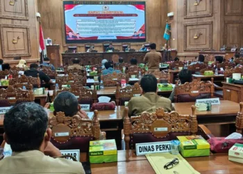 DPRD Pati dan Pemkab Pati rapat paripurna dalam agenda membahas sejumlah Raperda, Senin, Senin, 14 September 2026. (Lingkarjateng.id)