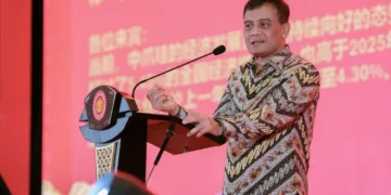 Gubernur Jawa Tengah, Ahmad Luthfi, memberi sambutan dalam Gala Dinner Festival Pertengahan Musim Gugur yang digelar masyarakat China Jawa Tengah Indonesia di Hotel PO, Kota Semarang, Sabtu, 19 September 2026. (Humas Pemprov Jateng/Lingkarjateng.id)
