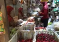 Suasana pasar Bintoro Demak. Foto : Lingkar Network / Burhan Aslam