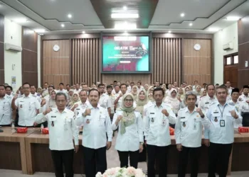 Bupati Demak Eisti’anah dalam Rakor Persiapan Pelaksanaan Evaluasi SAKIP di Grhadika Bina Praja Kabupaten Demak. Foto : Lingkar Network / Burhan