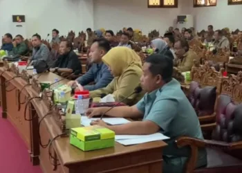 Jajaran DPRD dalam rapat paripurna tentang Rancangan Perda Perubahan APBD 2026 di gedung DPRD Pati pada Senin, 14 September 2026. (dok for Lingkarjateng.id)