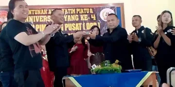 Wakil Ketua III DPRD Pati (ketiga kiri) saat menghadiri peringatan ulang tahun ke-4 LSM Joyo Kusumo di Gedung PGRI Pati, Sabtu, 5 September 2026. (Dok. Pribadi/Lingkarjateng.id)
