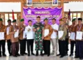 Plt Bupati Pekalongan Sukirman (kelima kiri), menghadiri acara peringatan HUT ke-67 PEPABRI DPC Kabupaten Pekalongan di Pendopo Wakil Bupati, Rabu, 23 September 2026. (Fahri Akbar/Lingkarjateng.id)