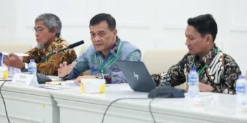 Gubernur Jawa Tengah, Ahmad Luthfi (tengah), memaparkan kinerja pemerintah daerah dalam rapat penilaian ketiga ajang Penghargaan Pembangunan Daerah (PPD belum lama ini. (Humas Pemprov Jateng)