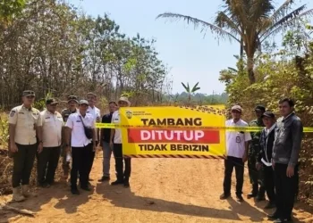 Tim Terpadu Penataan Pertambangan MBLB Jepara melakukan penutupan tambang uruk ilegal di Dukuh Telahab, Desa Kecapi, Kecamatan Tahunan, Kabupaten Jepara, Rabu, 23 September 2026. (Tomi Budianto/Lingkarjateng.id)