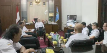 Wakil Wali Kota Salatiga Nina Agustin memimpin rapat koordinasi Satuan Tugas MBG Kota Salatiga di Ruang Kerja Wakil Wali Kota, Rabu, 23 September 2026. (dok Prokompim Setda Salatiga/Lingkarjateng.id)
