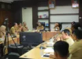 Dekranasda Kabupaten Kudus saat mengadakan rapat persiapan pengobatan gratis dan pesta rakyat bersama KOG dan Sedekah Rombongan di Ruang Rapat Setda Kabupaten Kudus, Senin, 28 September 2026. (Nisa Hafidzotus S./Lingkarjateng.id)
