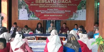 Bupati Kendal, Dyah Kartika Permanasari bersama Forkopimda dan OPD terkait dalam kegiatan Bersatu Siaga di Desa Banyuurip, Kecamatan Ngampel pada Jumat, 18 September 2026. (Anik Kustiani/Lingkarjateng.id)
