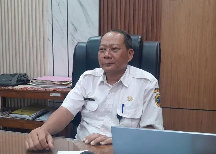 Pelaksana Tugas (Plt) Sekretaris DPUTR Pati, Widyotomo Kusdiyanto saat ditemui di kantornya, Rabu, 2 September 2026. (Mutia Parasti/Lingkarjateng.id)